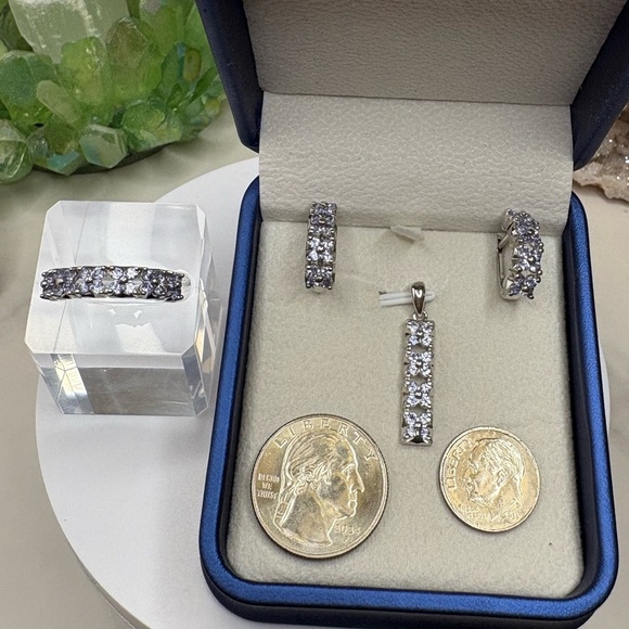 Jewelry - STUNNING! 4-piece Natural Tanzanite Quatrefoil 925 Jewelry Set